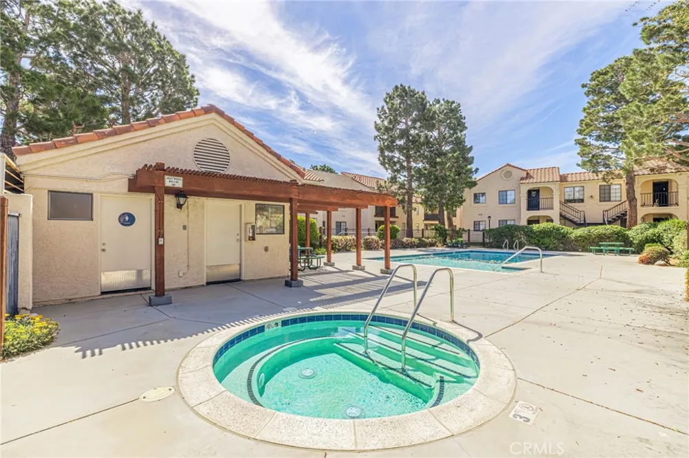2554 Olive #82 Palmdale, CA 93550