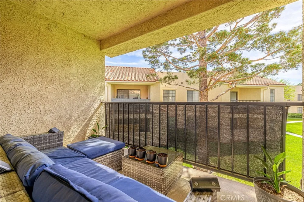 2554 Olive #82 Palmdale, CA 93550