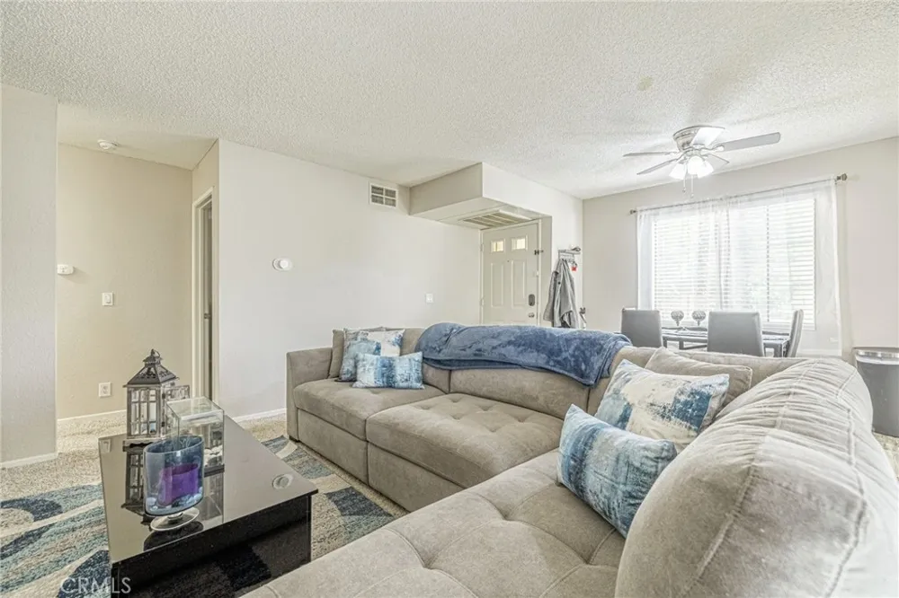 2554 Olive #82 Palmdale, CA 93550