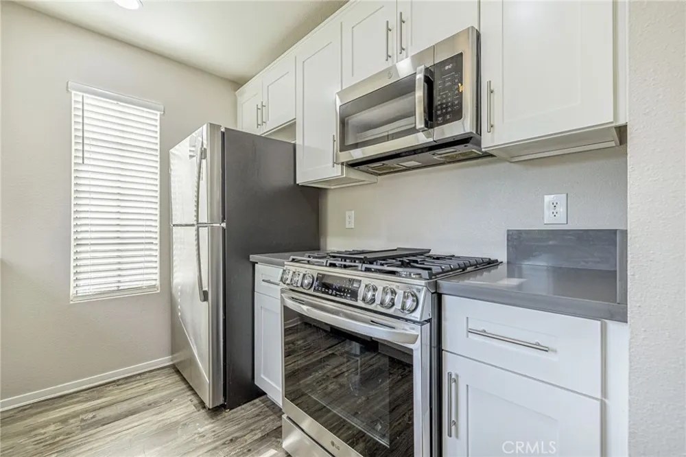 2554 Olive #82 Palmdale, CA 93550