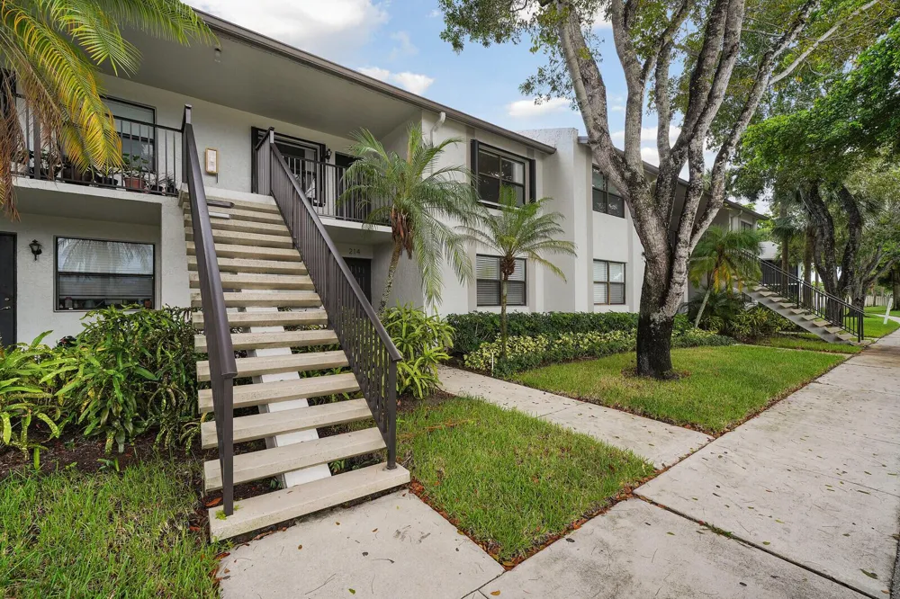 1284 S Military Trail #224 Deerfield Beach, FL 33442