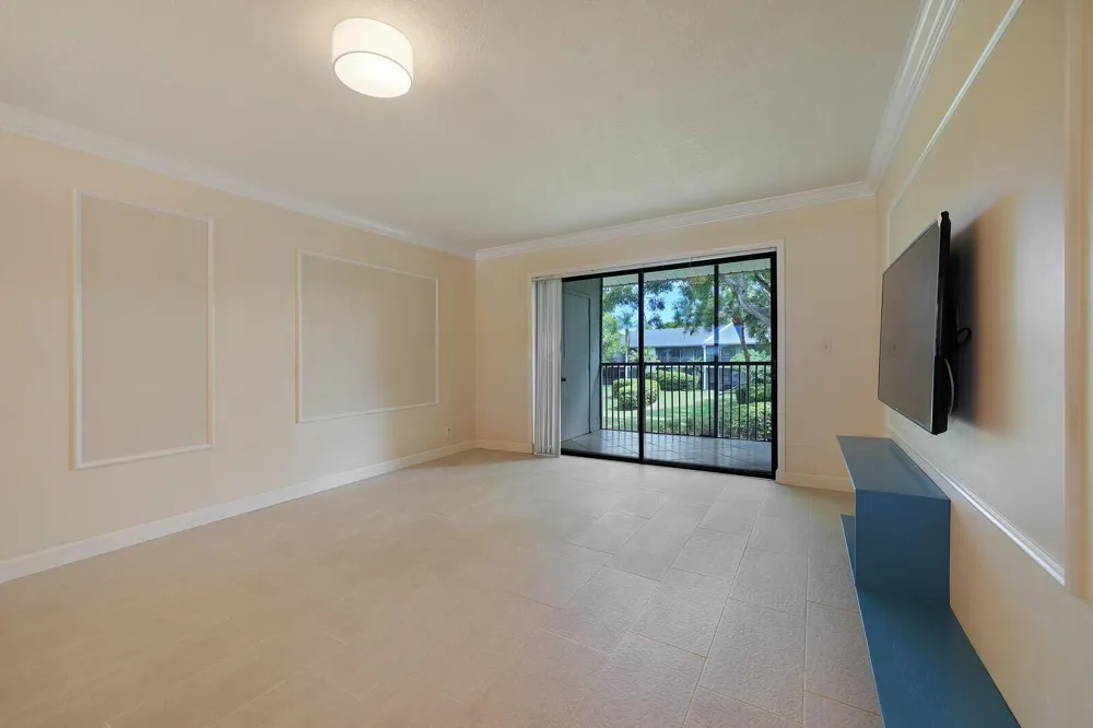 1284 S Military Trail #224 Deerfield Beach, FL 33442