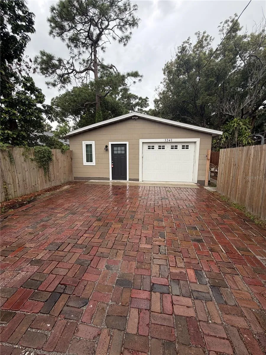 3241 12TH STREET St Petersburg, FL 33704