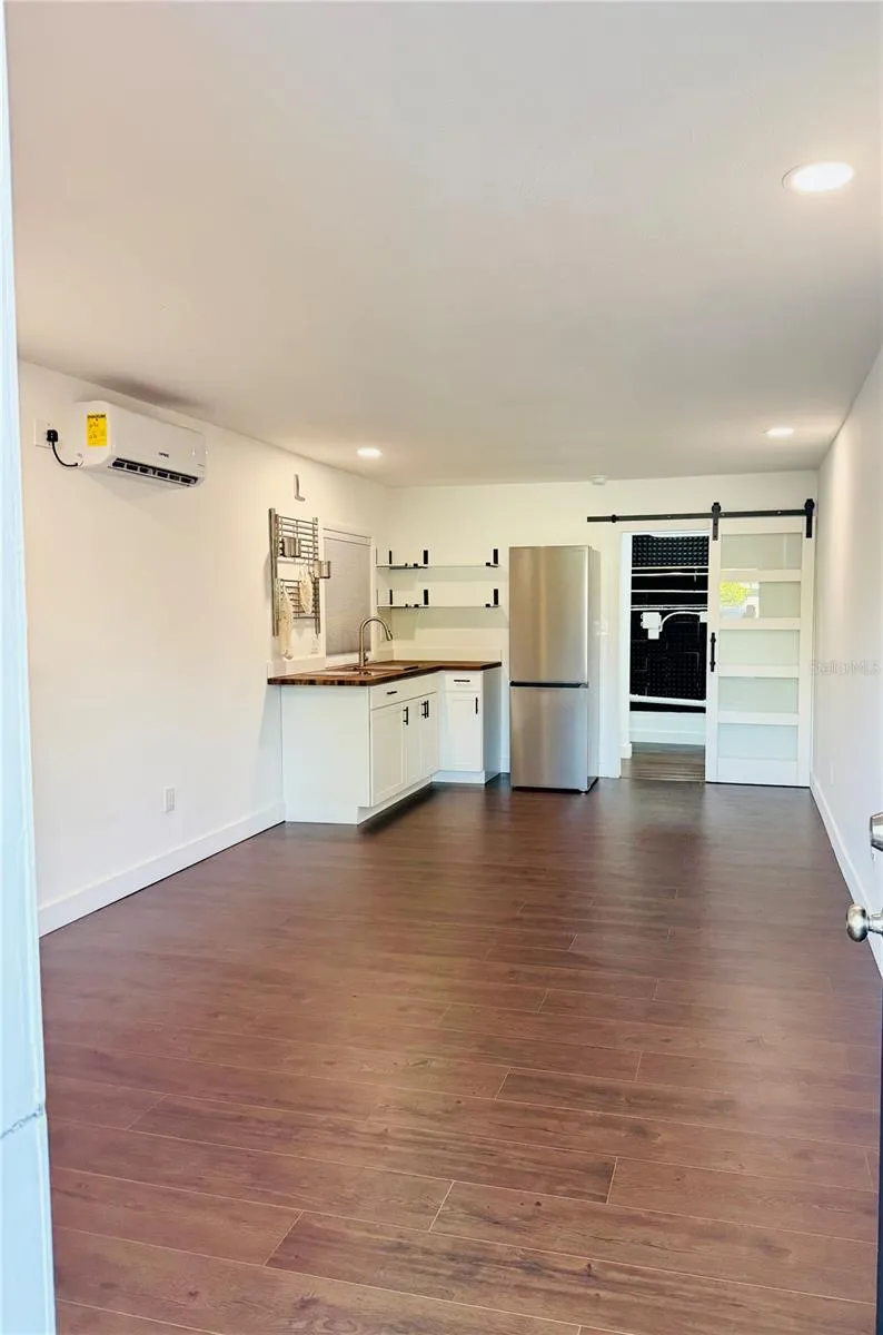 3241 12TH STREET St Petersburg, FL 33704