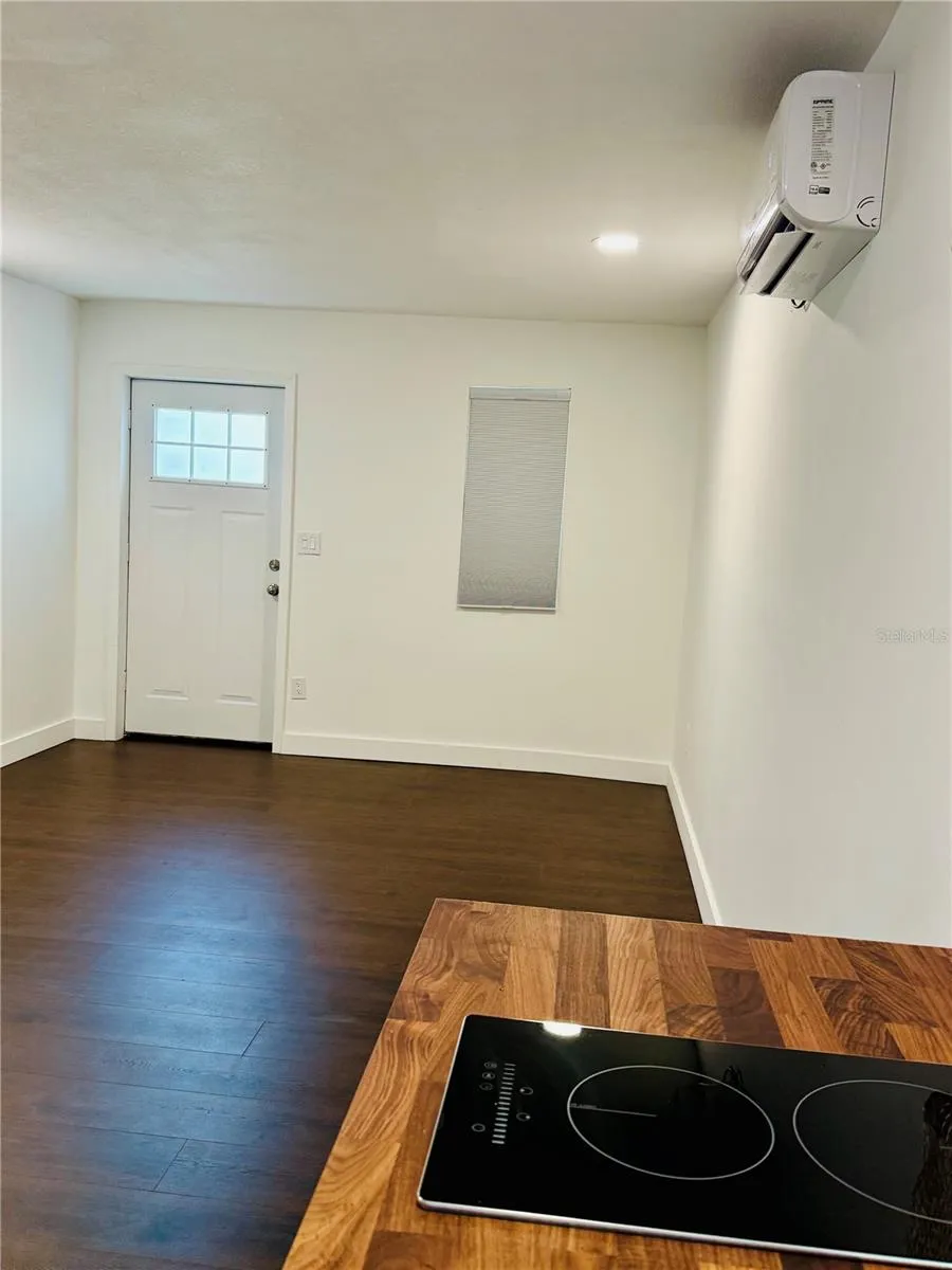 3241 12TH STREET St Petersburg, FL 33704