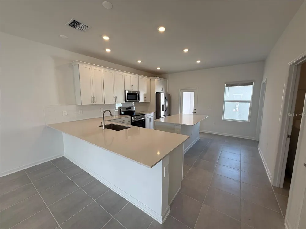5607 RONIN DRIVE St Cloud, FL 34771