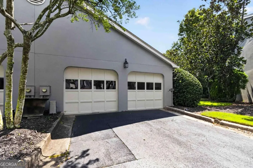 3910 Ashford Lake CT NE Atlanta, GA 30319