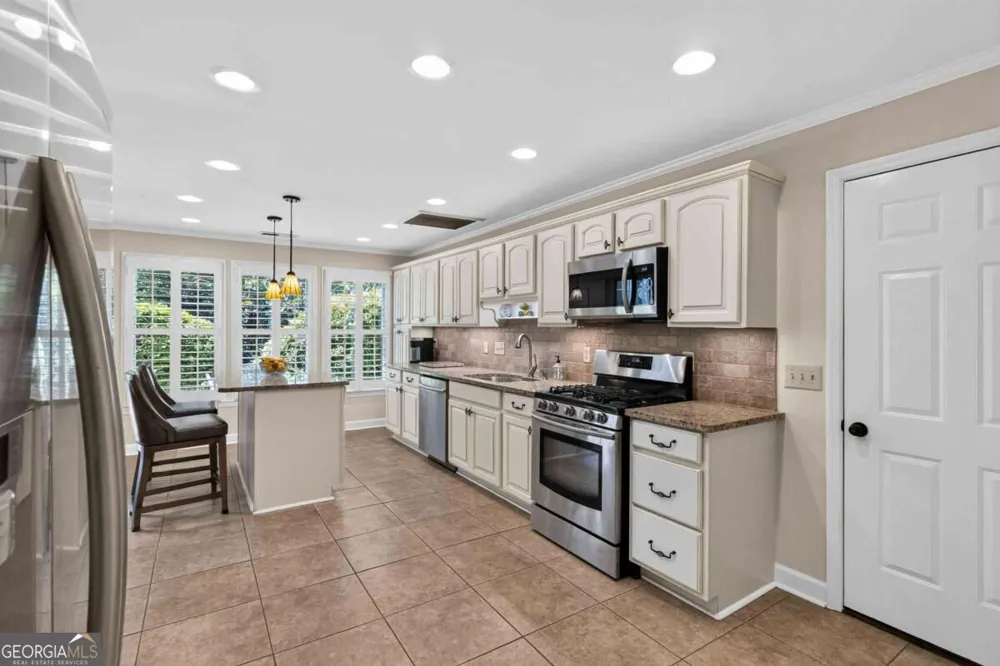 3910 Ashford Lake CT NE Atlanta, GA 30319