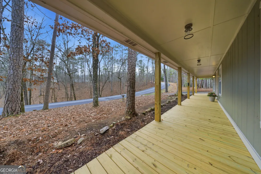 121 White Antelope ST Waleska, GA 30183