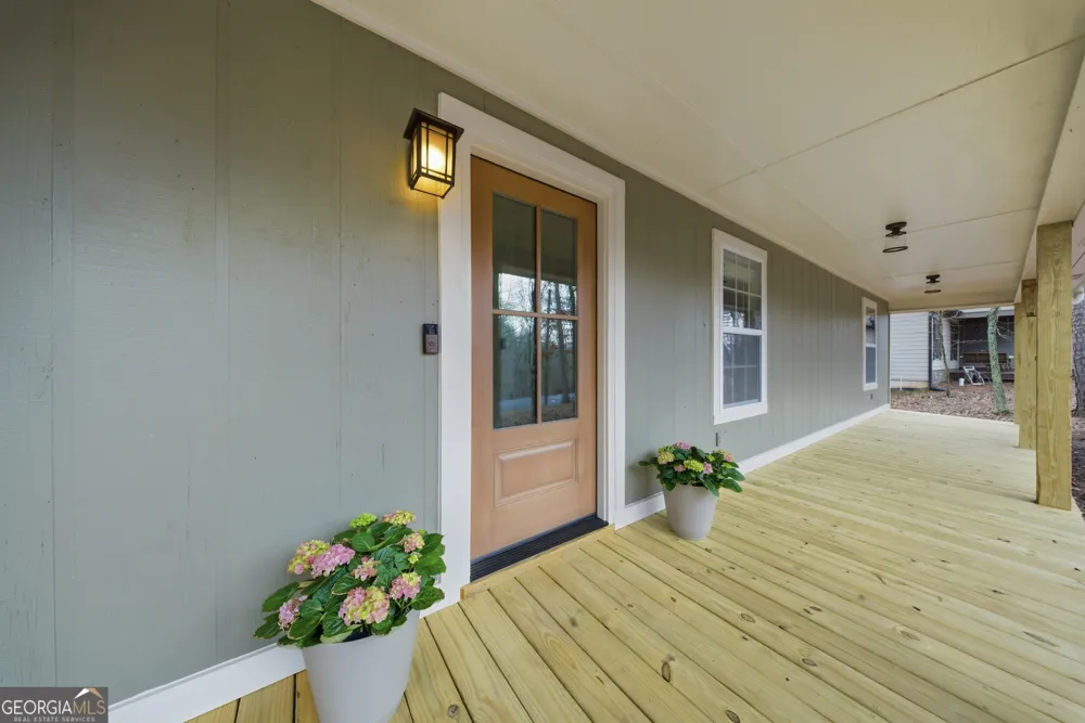 121 White Antelope ST Waleska, GA 30183