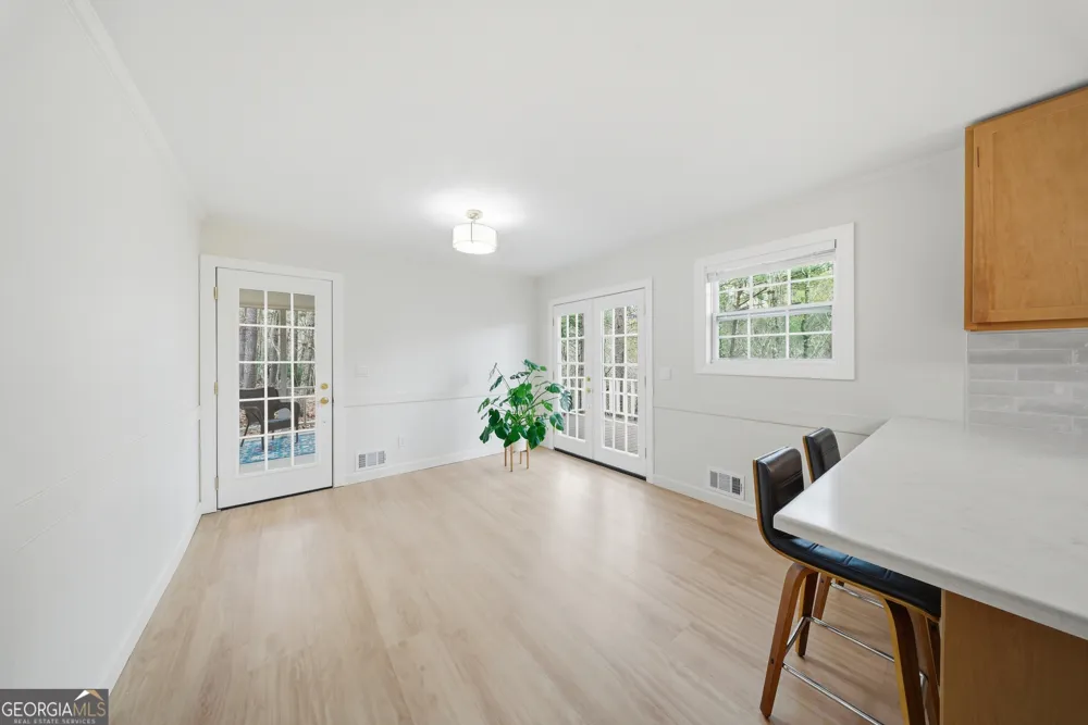 121 White Antelope ST Waleska, GA 30183