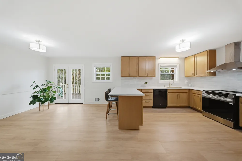 121 White Antelope ST Waleska, GA 30183