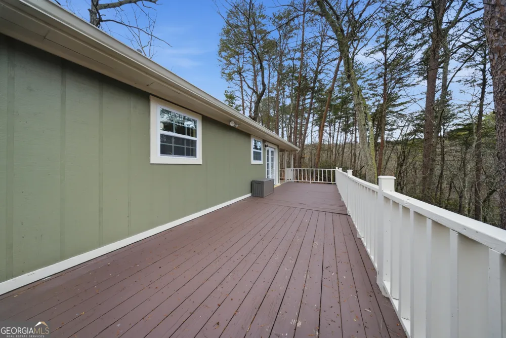 121 White Antelope ST Waleska, GA 30183