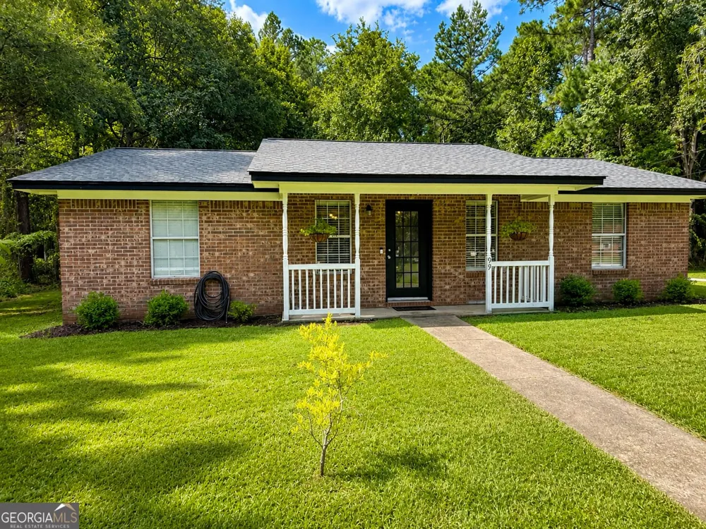 99 W Magnolia AVE Kingsland, GA 31548