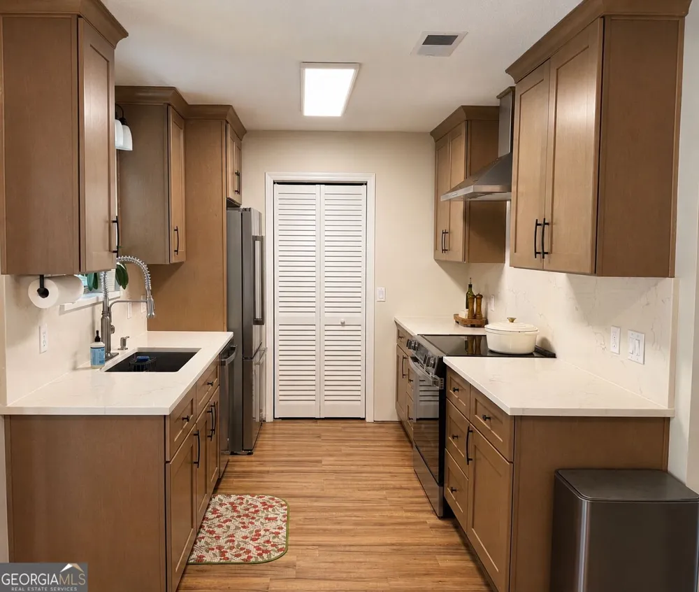 99 W Magnolia AVE Kingsland, GA 31548