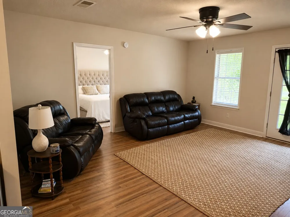 99 W Magnolia AVE Kingsland, GA 31548