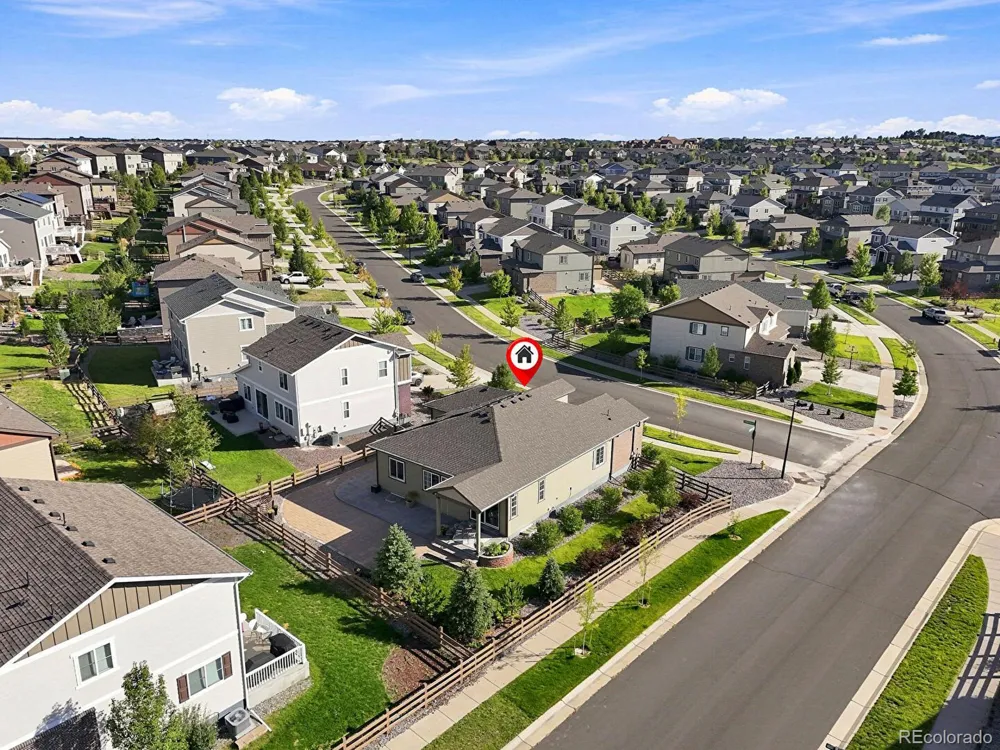 7266 S Robertsdale Way Aurora, CO 80016
