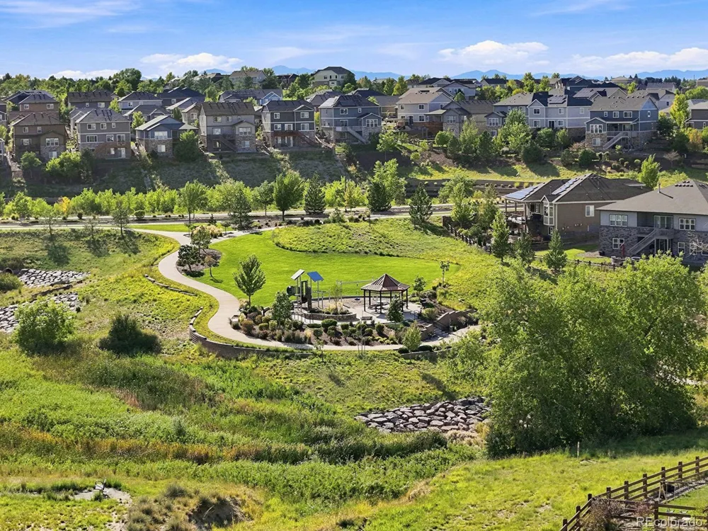 7266 S Robertsdale Way Aurora, CO 80016