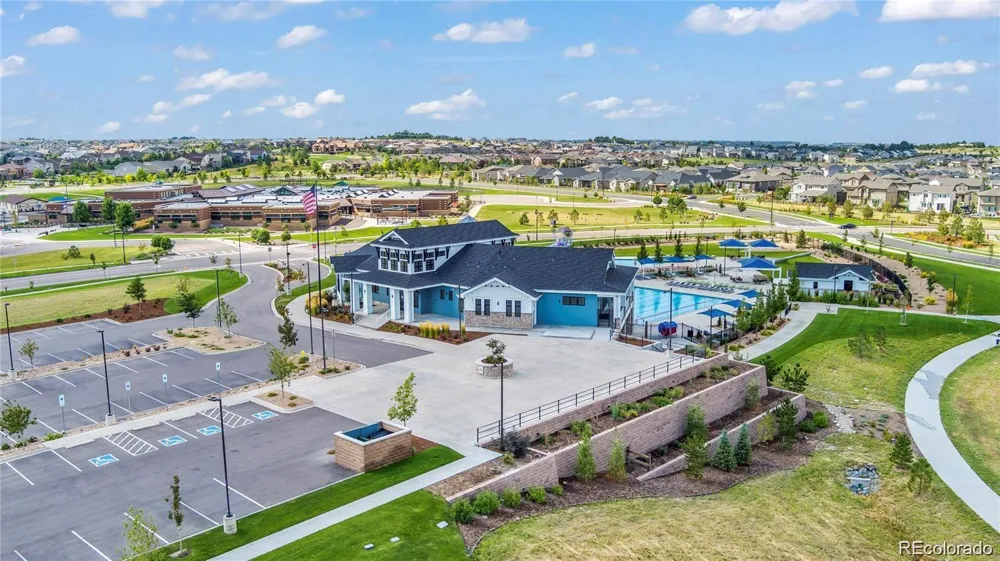 7266 S Robertsdale Way Aurora, CO 80016