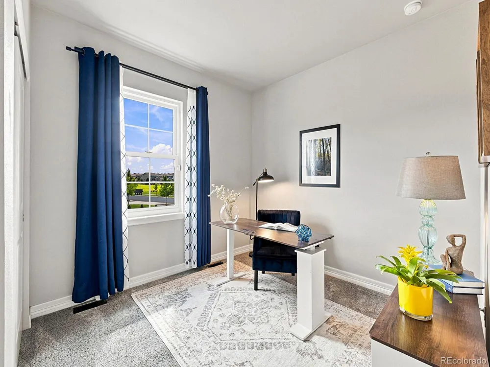 7266 S Robertsdale Way Aurora, CO 80016