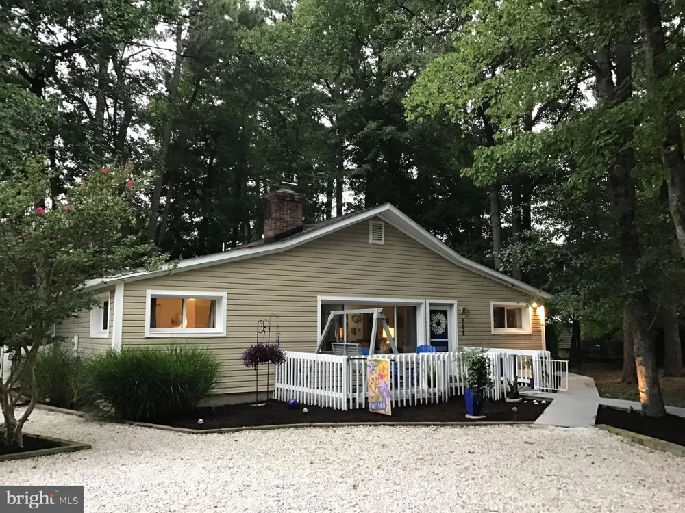 698 COLLINS COURT Bethany Beach, DE 19930