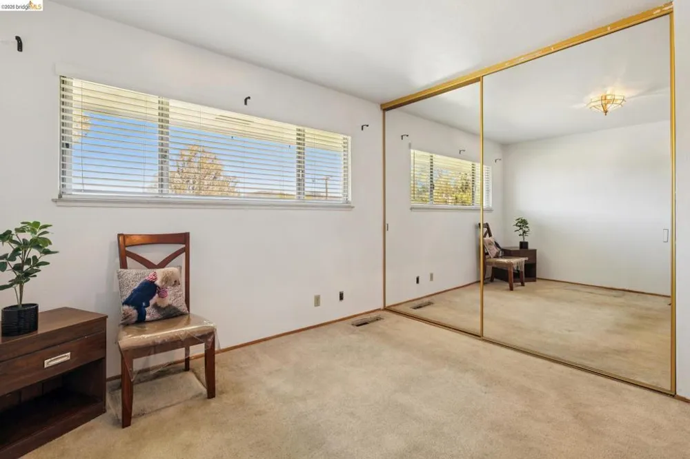 11233 Monan St Oakland, CA 94605