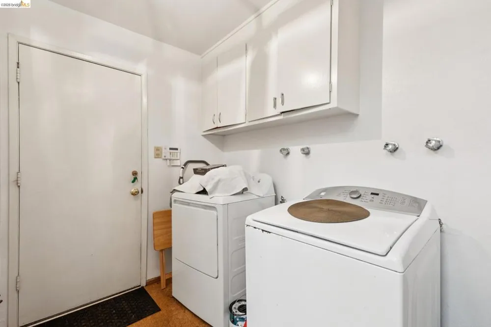 11233 Monan St Oakland, CA 94605
