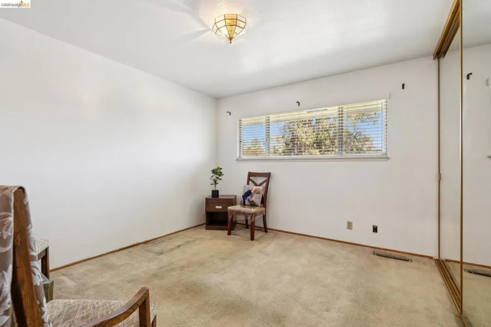 11233 Monan St Oakland, CA 94605