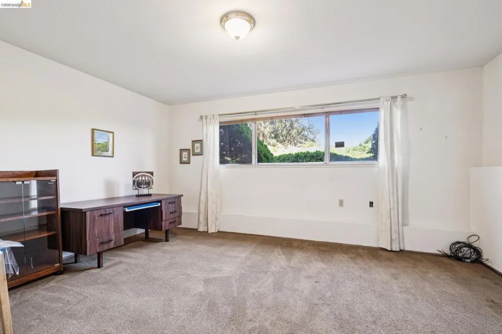 11233 Monan St Oakland, CA 94605