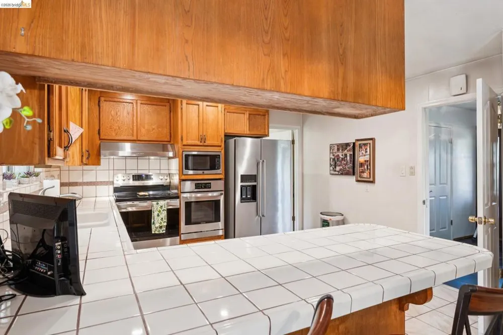 11233 Monan St Oakland, CA 94605