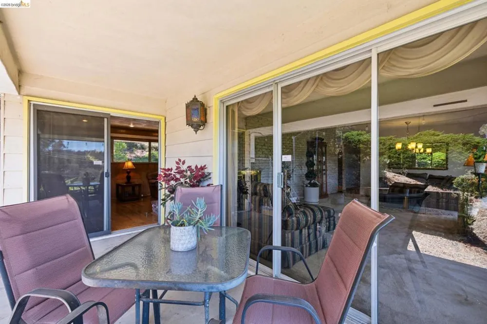 11233 Monan St Oakland, CA 94605