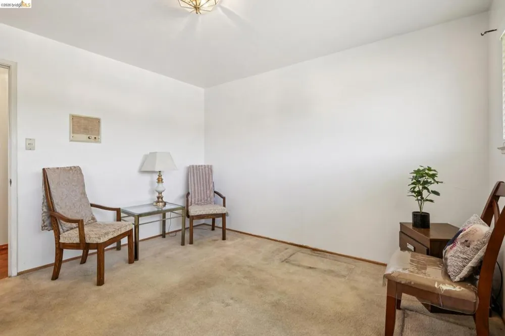 11233 Monan St Oakland, CA 94605