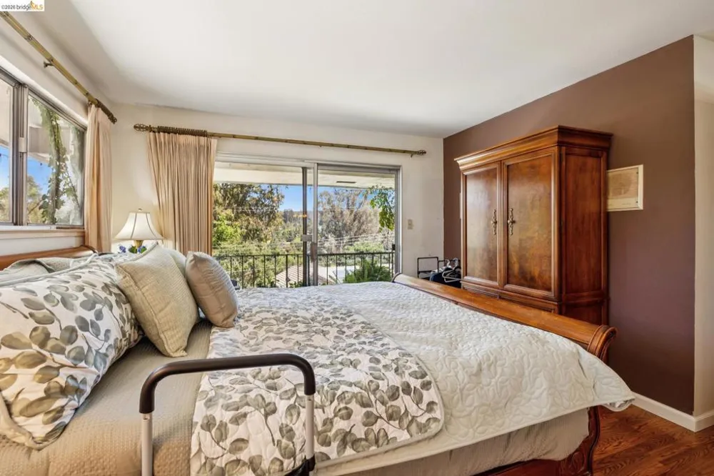 11233 Monan St Oakland, CA 94605