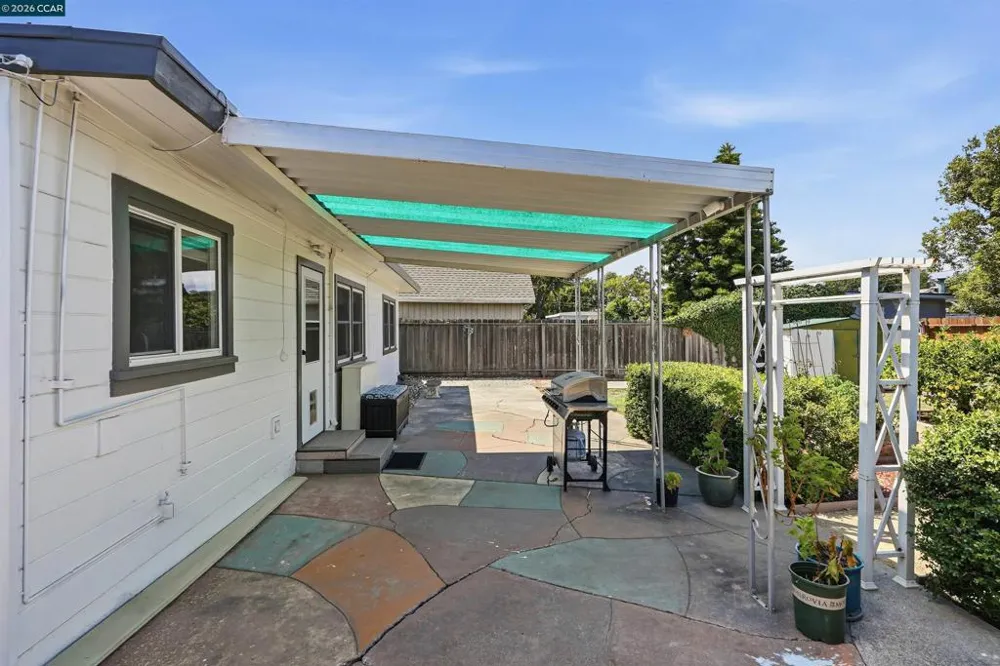 3543 Carlfield St El Sobrante, CA 94803