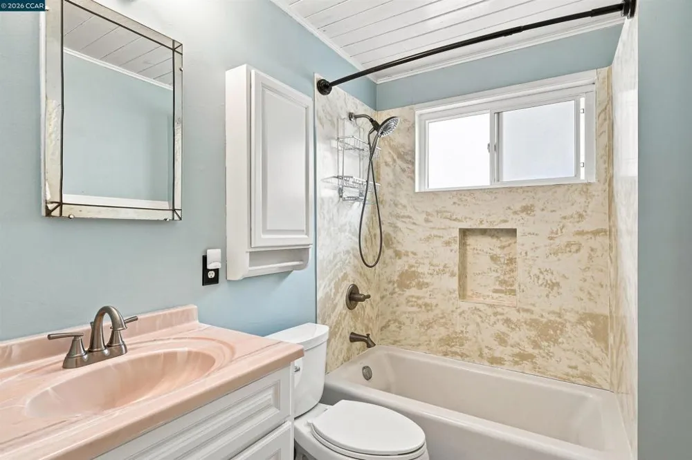 3543 Carlfield St El Sobrante, CA 94803