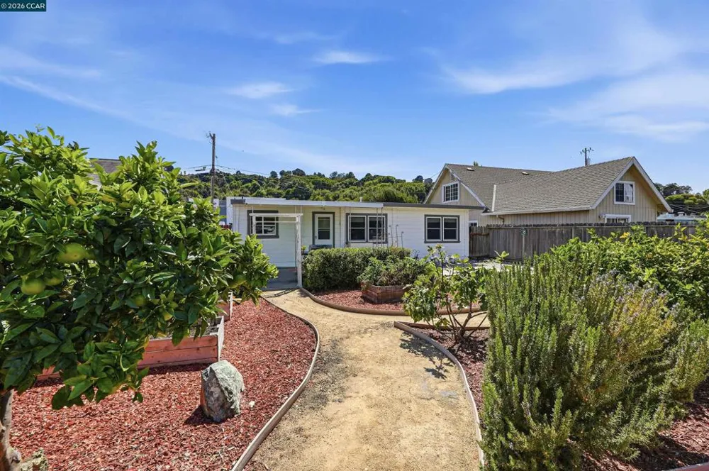 3543 Carlfield St El Sobrante, CA 94803