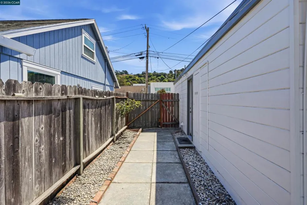 3543 Carlfield St El Sobrante, CA 94803