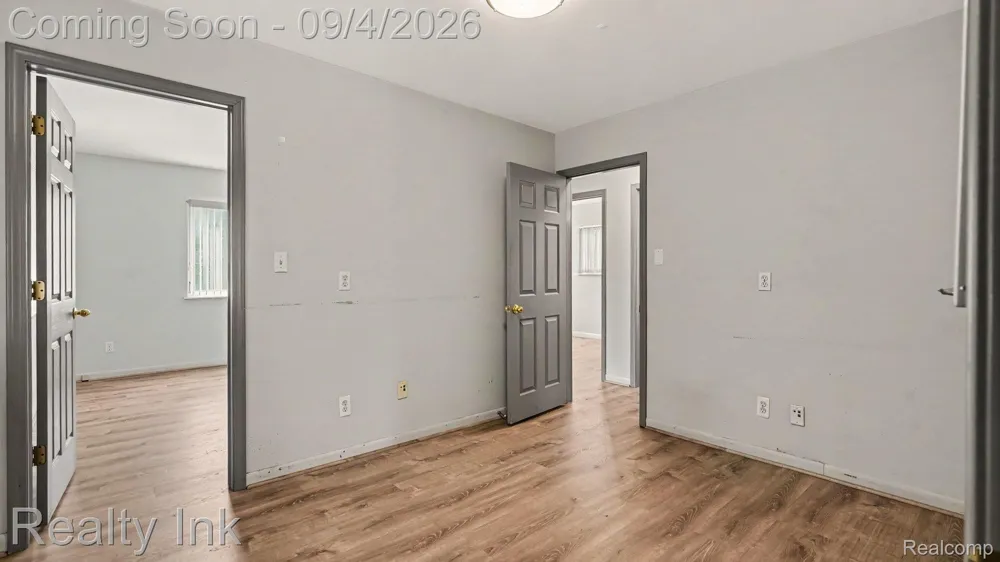 11260 Lemen Road Green Oak Township, MI 48189