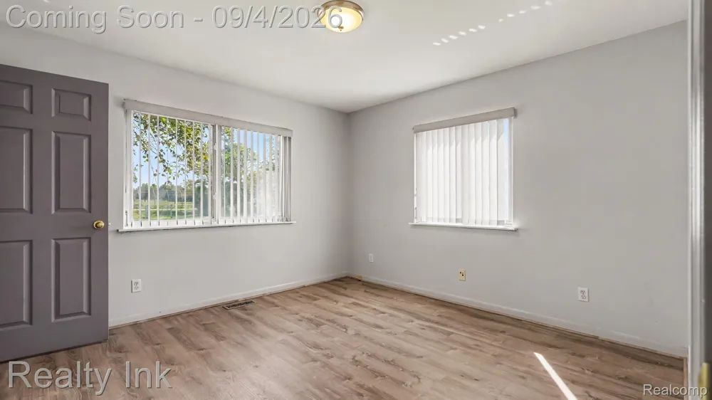 11260 Lemen Road Green Oak Township, MI 48189