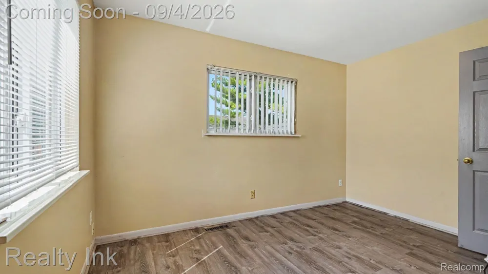 11260 Lemen Road Green Oak Township, MI 48189