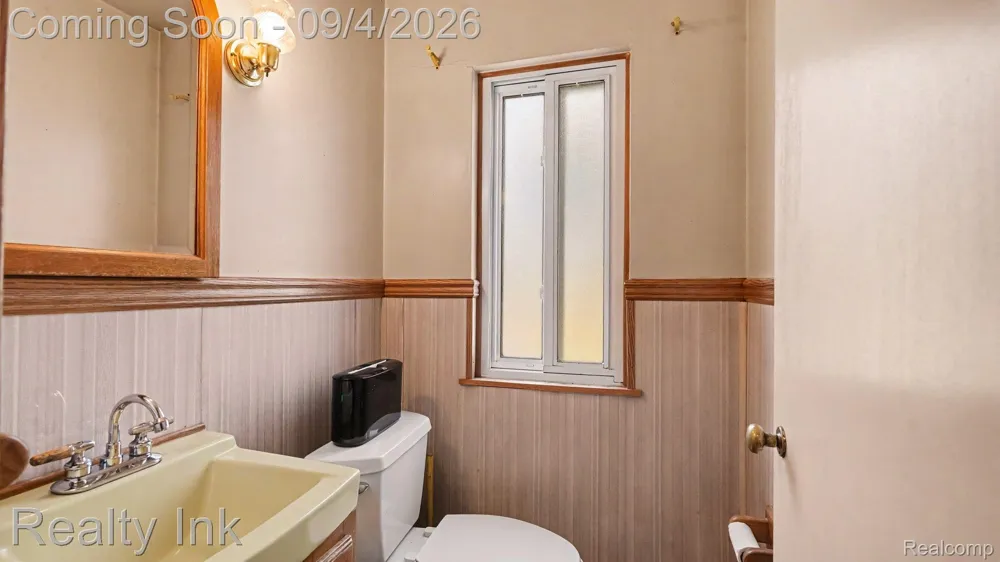 11260 Lemen Road Green Oak Township, MI 48189