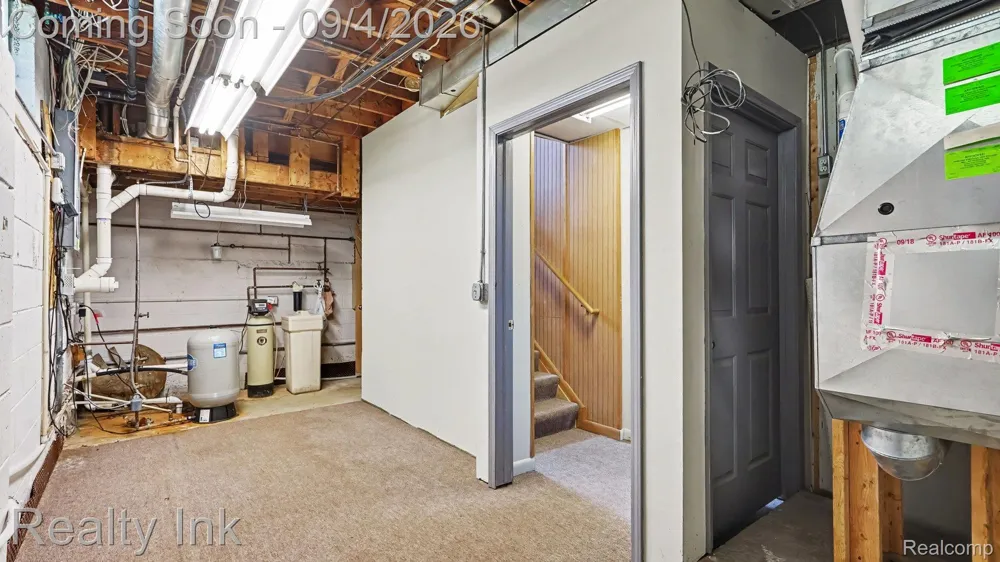 11260 Lemen Road Green Oak Township, MI 48189