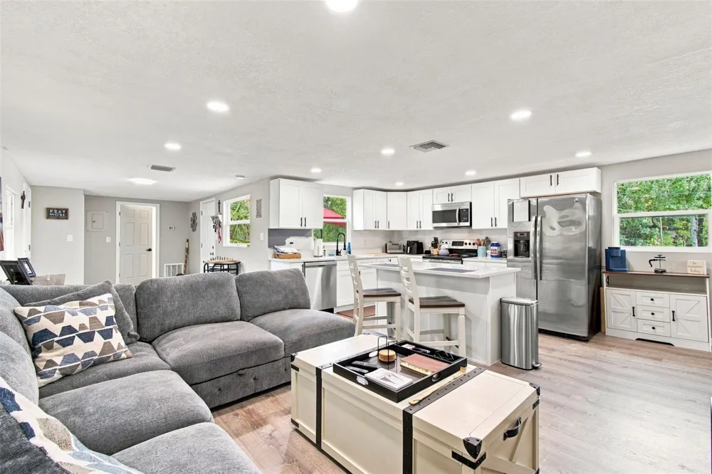 4506 SQUIRRELL RUN WAY Valrico, FL 33596