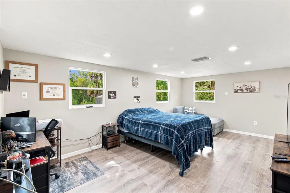 4506 SQUIRRELL RUN WAY Valrico, FL 33596