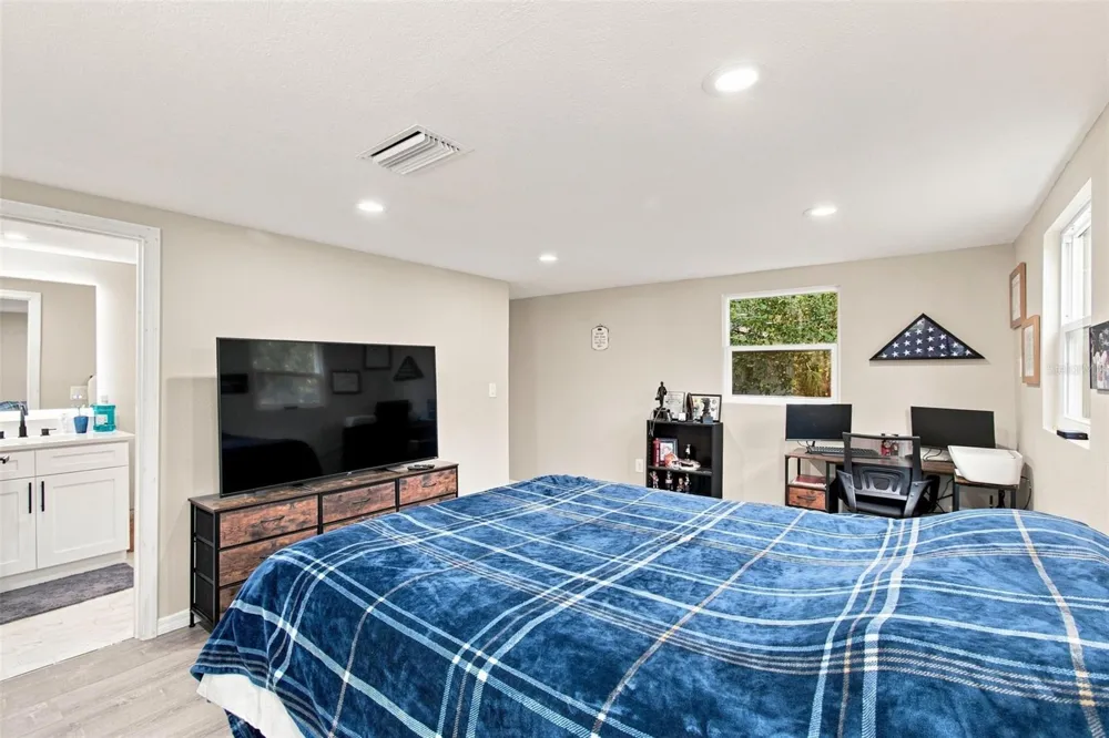 4506 SQUIRRELL RUN WAY Valrico, FL 33596
