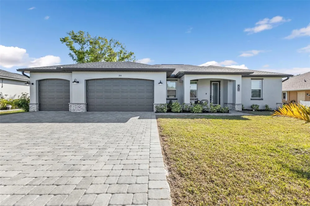206 SANTAREM CIRCLE Punta Gorda, FL 33983