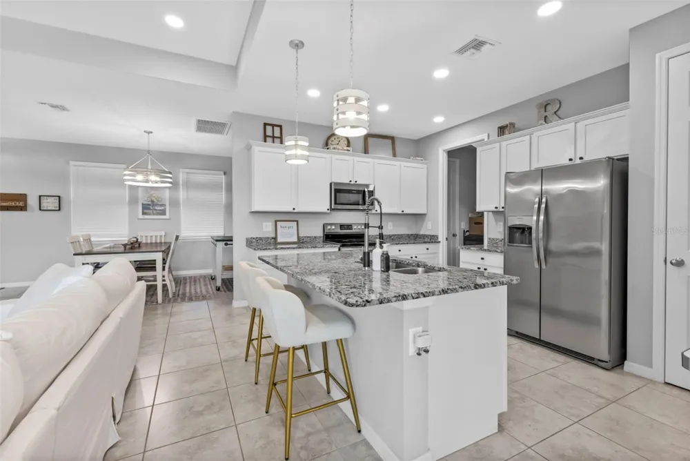 206 SANTAREM CIRCLE Punta Gorda, FL 33983