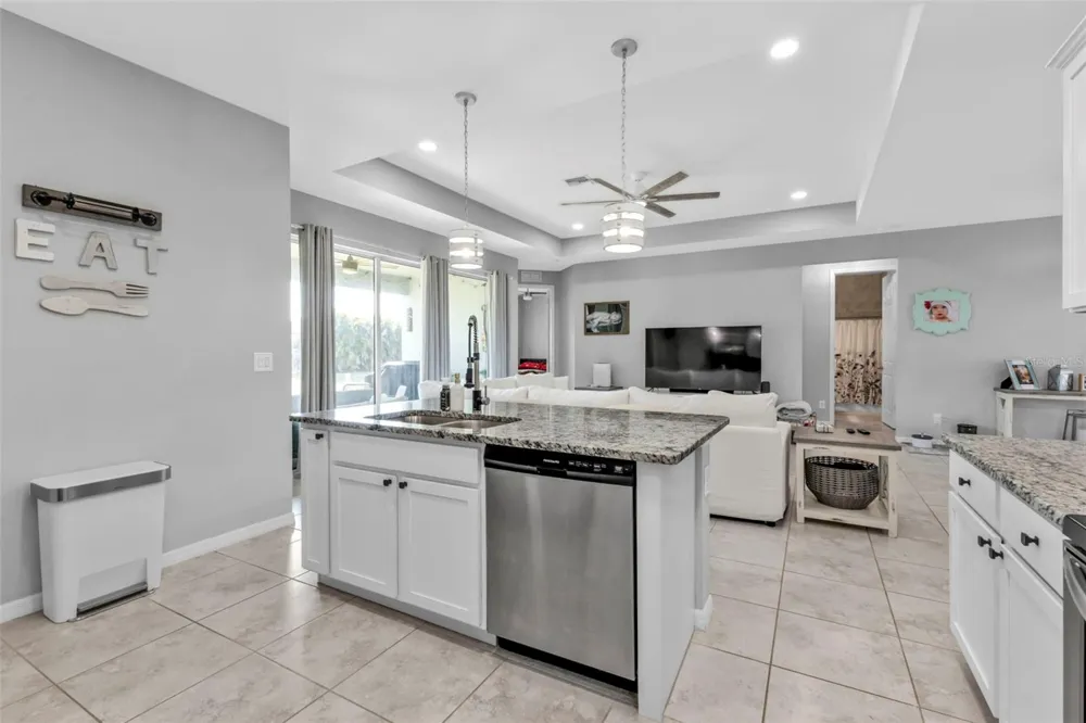 206 SANTAREM CIRCLE Punta Gorda, FL 33983