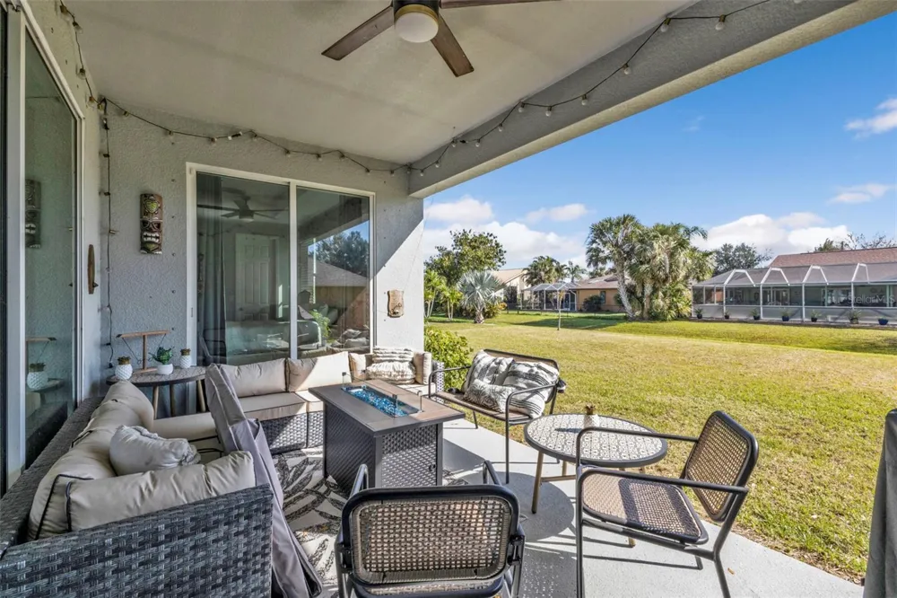 206 SANTAREM CIRCLE Punta Gorda, FL 33983