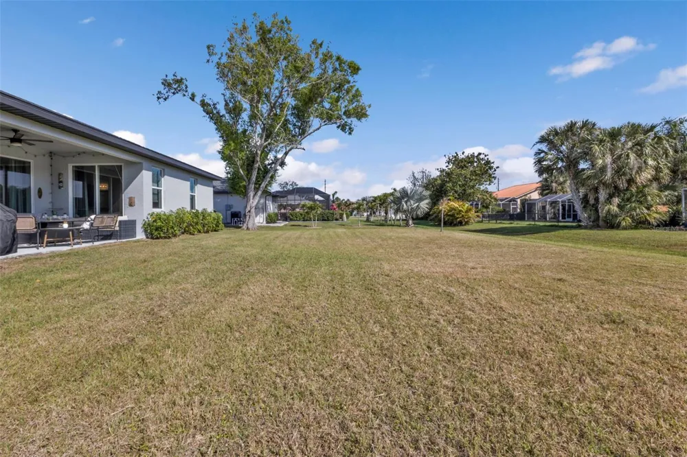 206 SANTAREM CIRCLE Punta Gorda, FL 33983